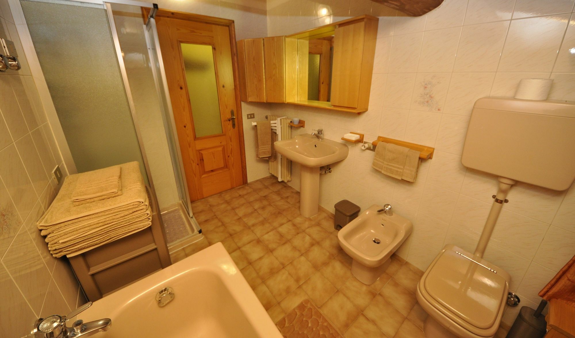 Appartamento Valeriano By Livigno Accomodation Экстерьер фото