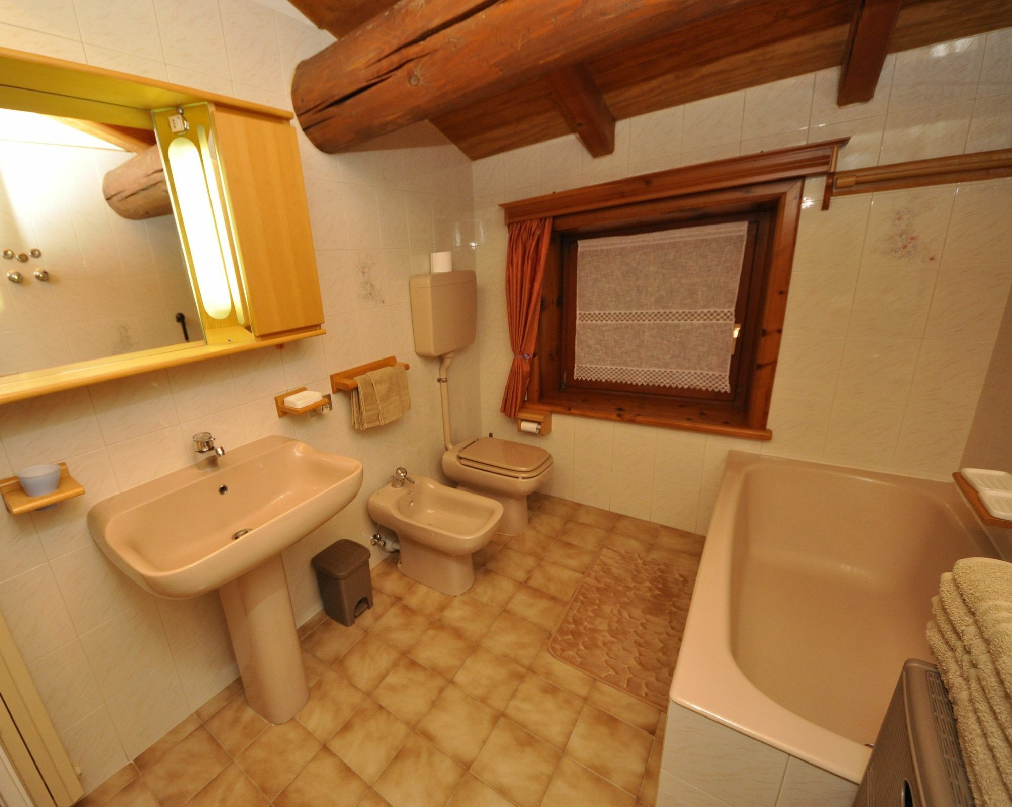 Appartamento Valeriano By Livigno Accomodation Экстерьер фото
